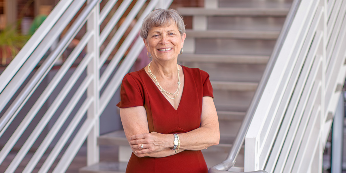 Deanna Kroetz headshot